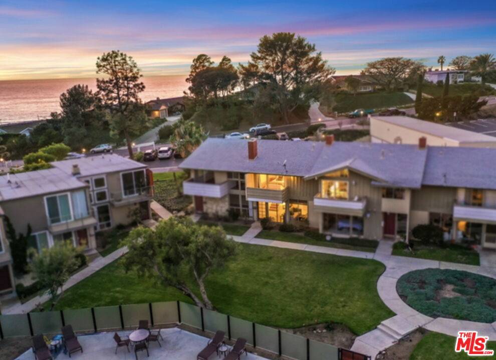 6216   Tapia Dr 3BR Malibu La