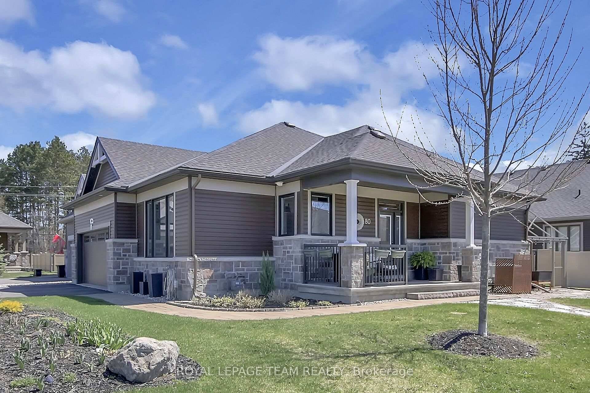 Live the Lifestyle at eQuinelle Legends Community.