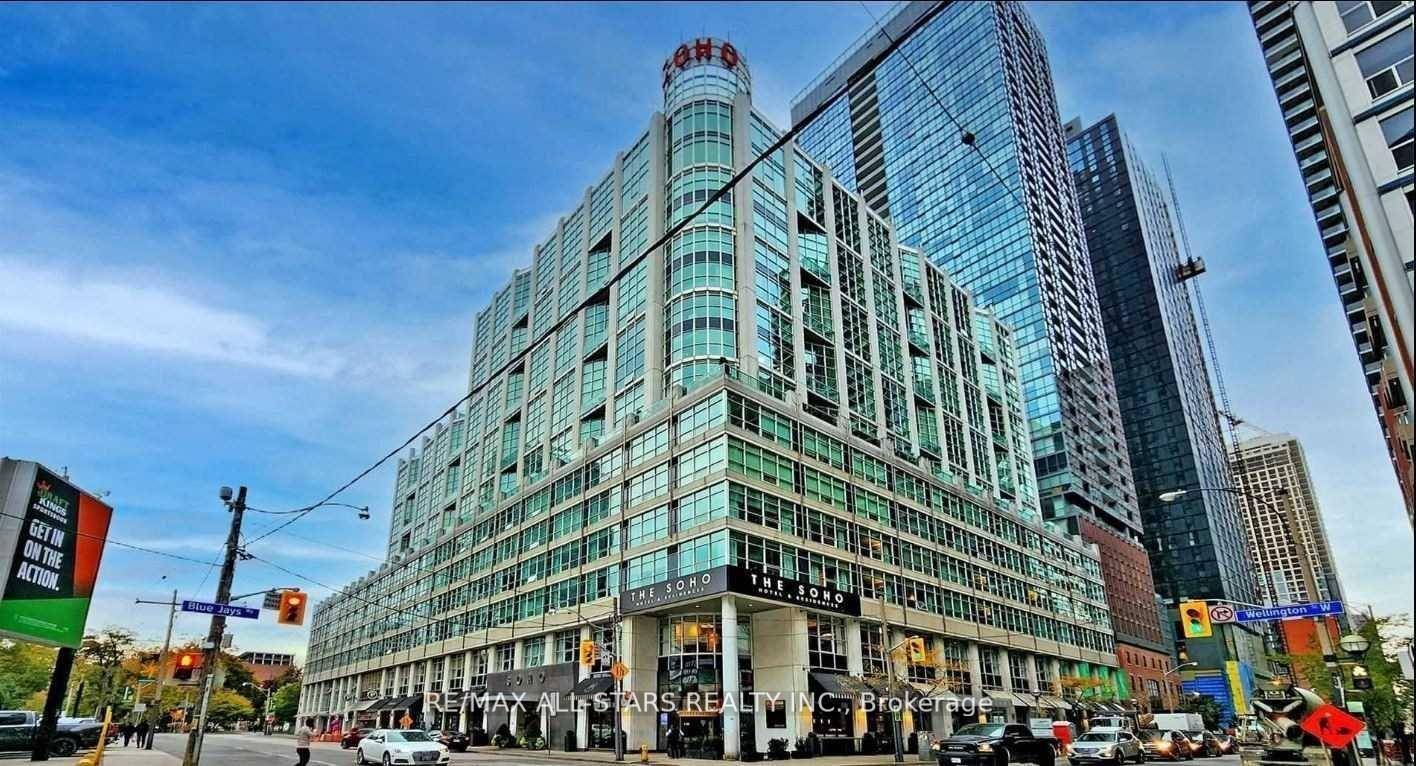 Sophisticated Urban Living at The Soho ResidencesSuite 711 712 36 Blue Jays Way Over 2, 400 SF 1, 000 SF Private TerraceWelcome to one of the largest and most distinguished ...