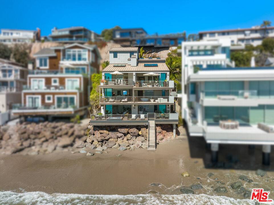 31504 Victoria Point Rd Malibu LA