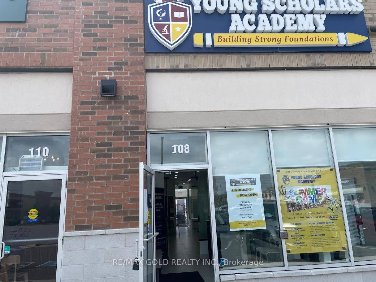 Excellent Opportunity To Purchase a Unit 1120 Sqft in one of the busiest plaza in Mississauga which is Ridgeway Plaza, it is prime location in GTA at the intersection of ...