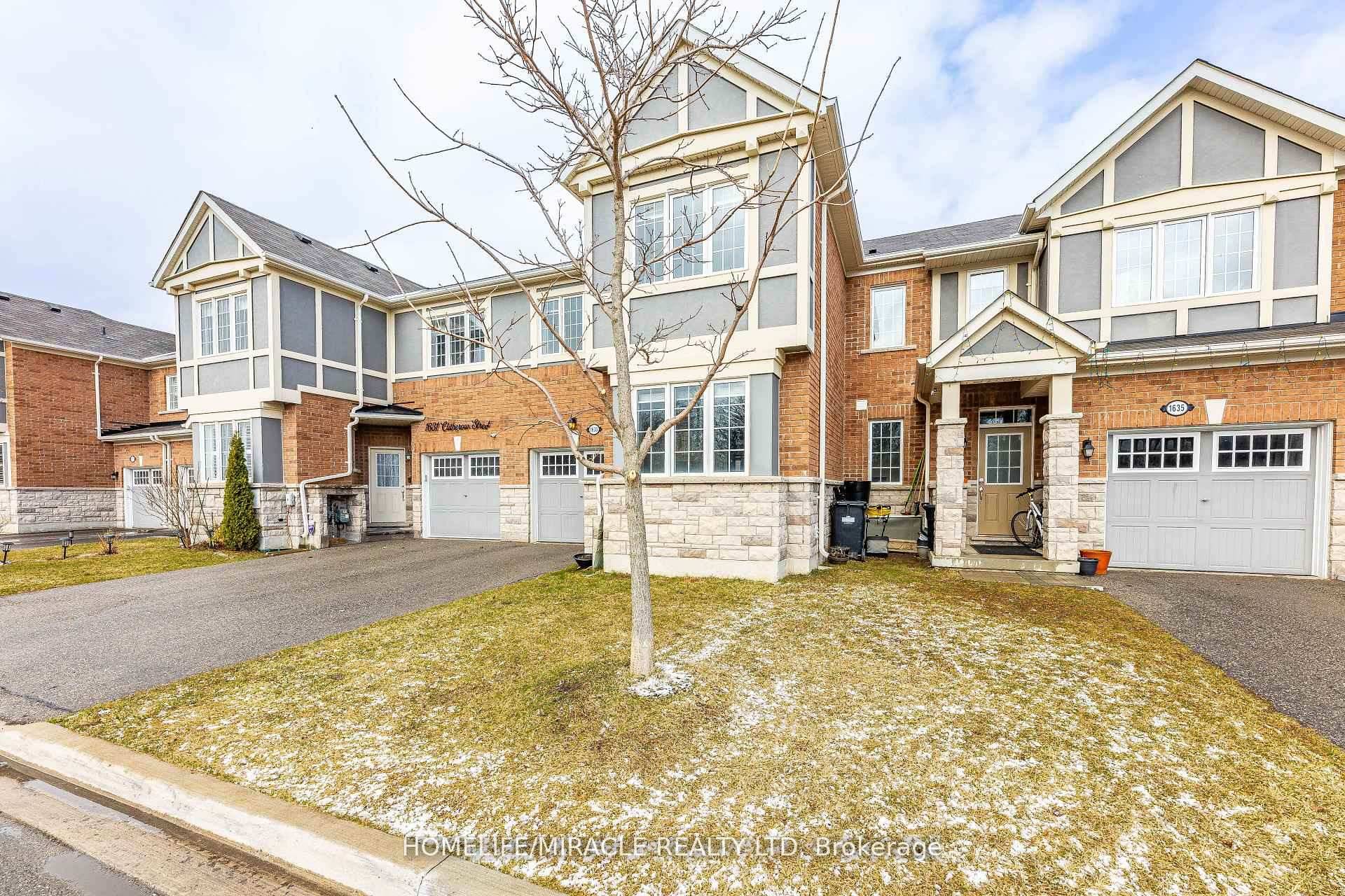 Spacious Freehold Townhome for Sale in Prime Milton Location Welcome to this beautifully maintained 1, 780 sq ft freehold townhome, freshly painted throughout and move in ready.