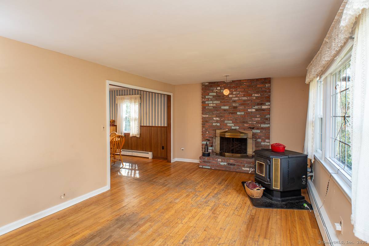 Welcome to 82 Kanungum Trail in Shelton, CT.