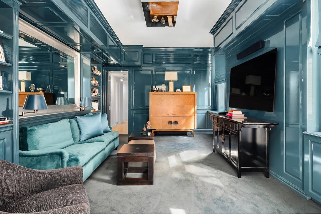 Distinguished Penthouse on Park Avenue !