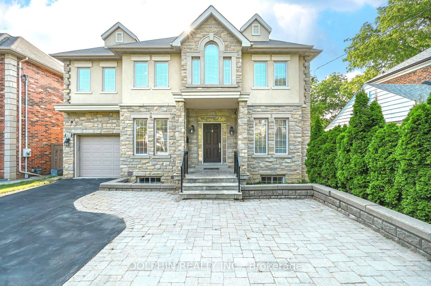 Stunning Luxury Home at 1084B Kipling Ave Dont Miss Out !