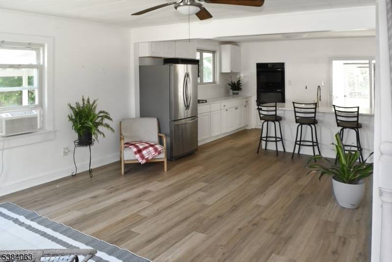 Nestled in the desirable community of Succasunna, this charming 3 bedroom, 1.