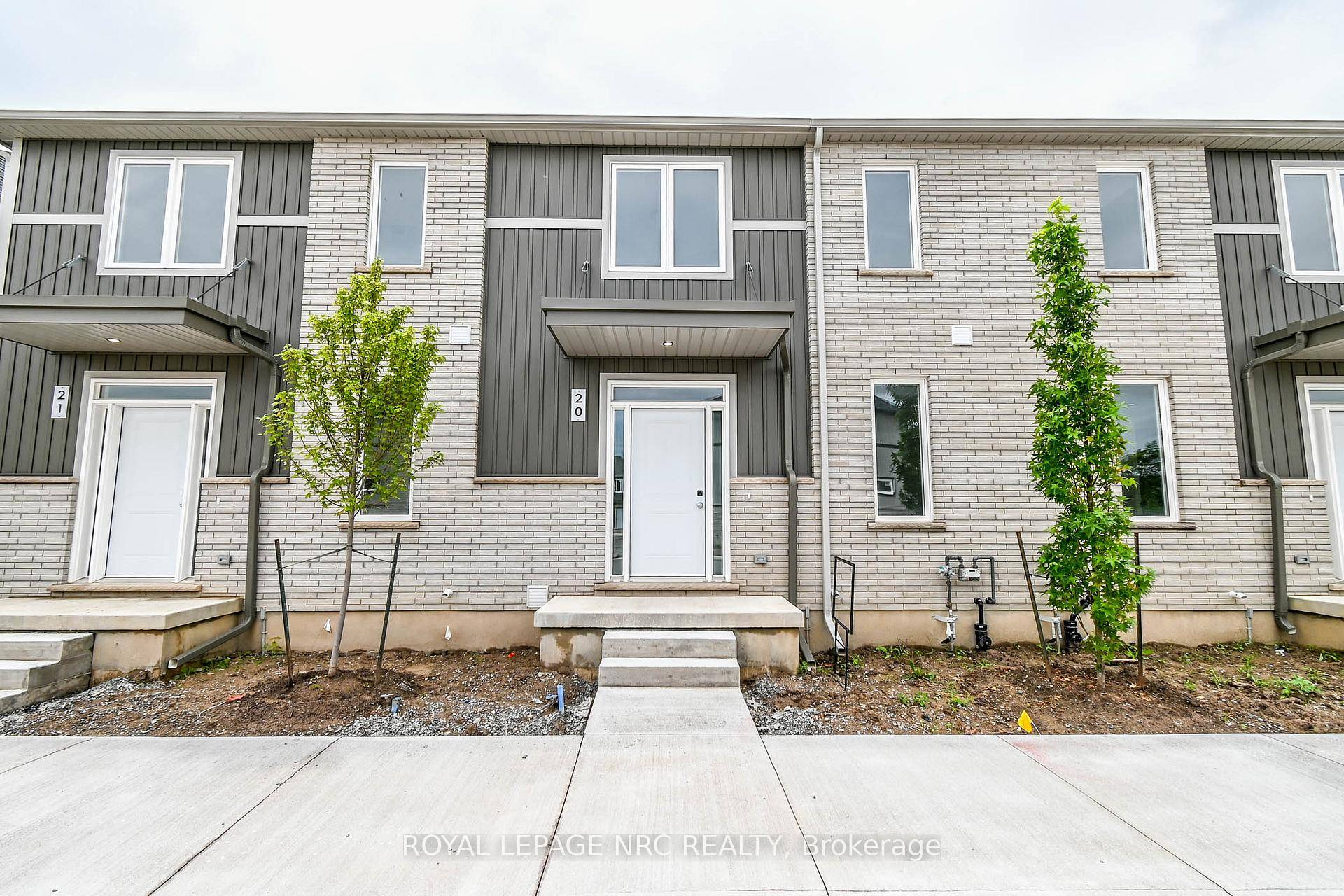 Welcome to Merritt Locks Phase III turn key Lifestyle !
