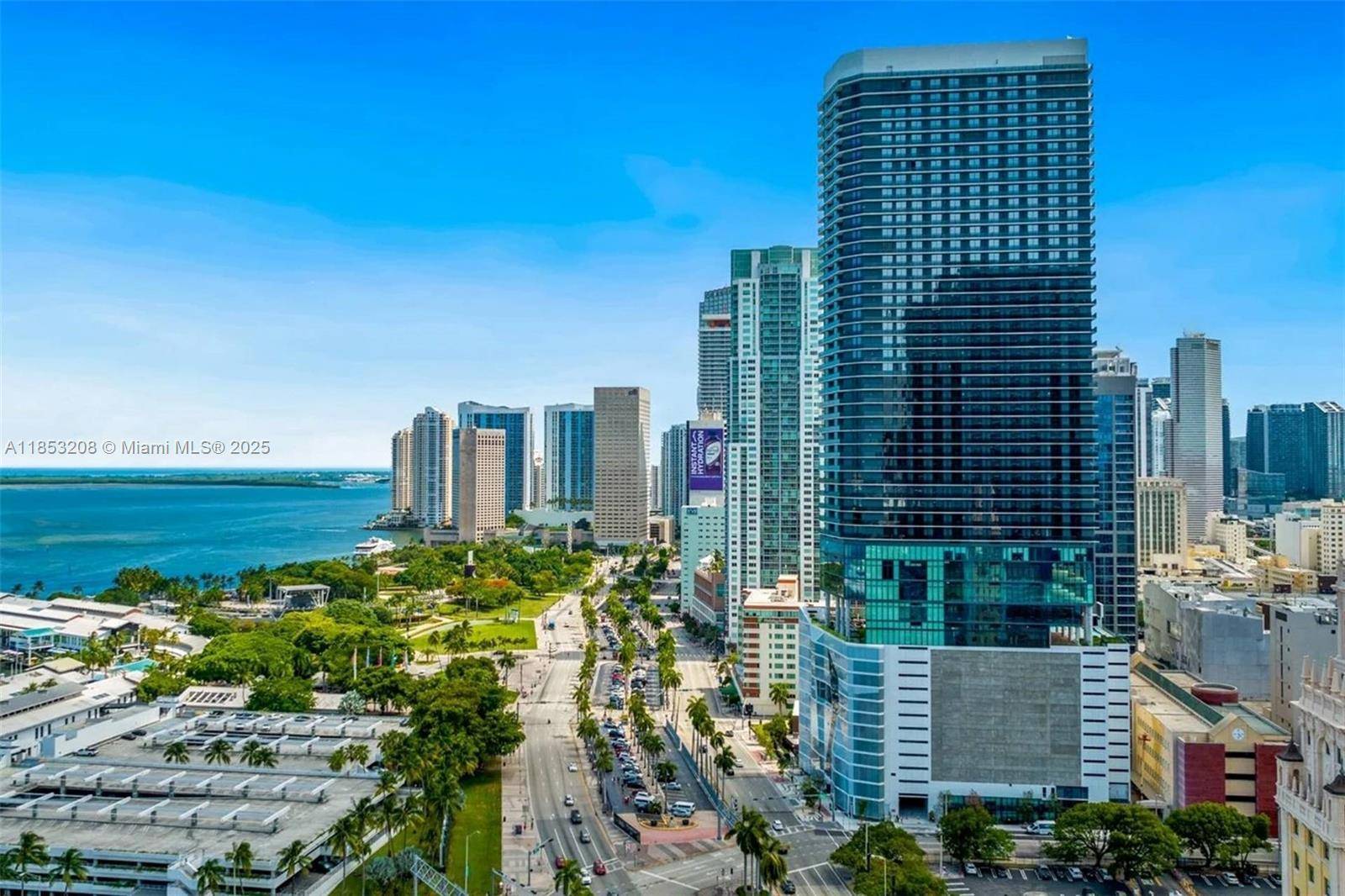 Live above it all in this elegant one bedroom suite at The Elser, where floor to ceiling windows and a private balcony showcase breathtaking views of Biscayne Bay, sailboats, and ...