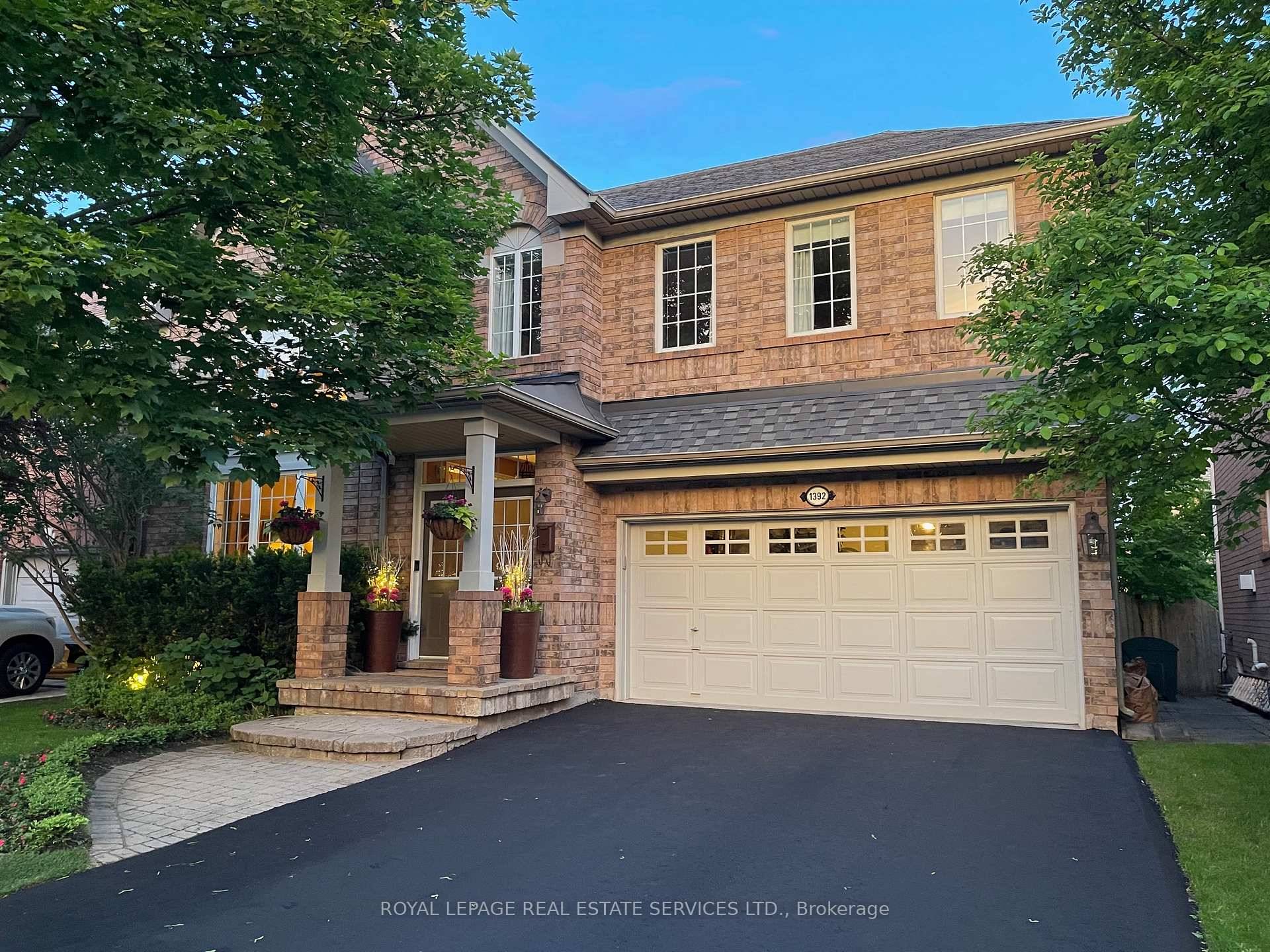 Welcome to West Oak Trails one of Oakville's most desirable, family friendly neighborhoods surrounded by scenic ravine trails, parks, ponds, amp ; excellent schools.