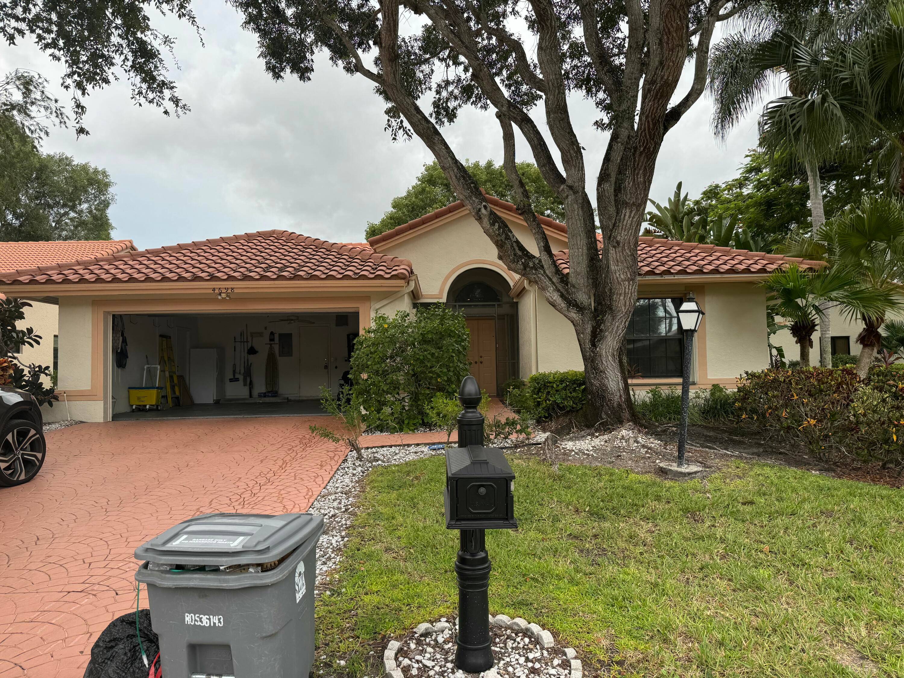 Welcome to this beautifully landscaped corner lot home offering 3 spacious bedrooms and 2 full baths in the desirable Palm Shores community.