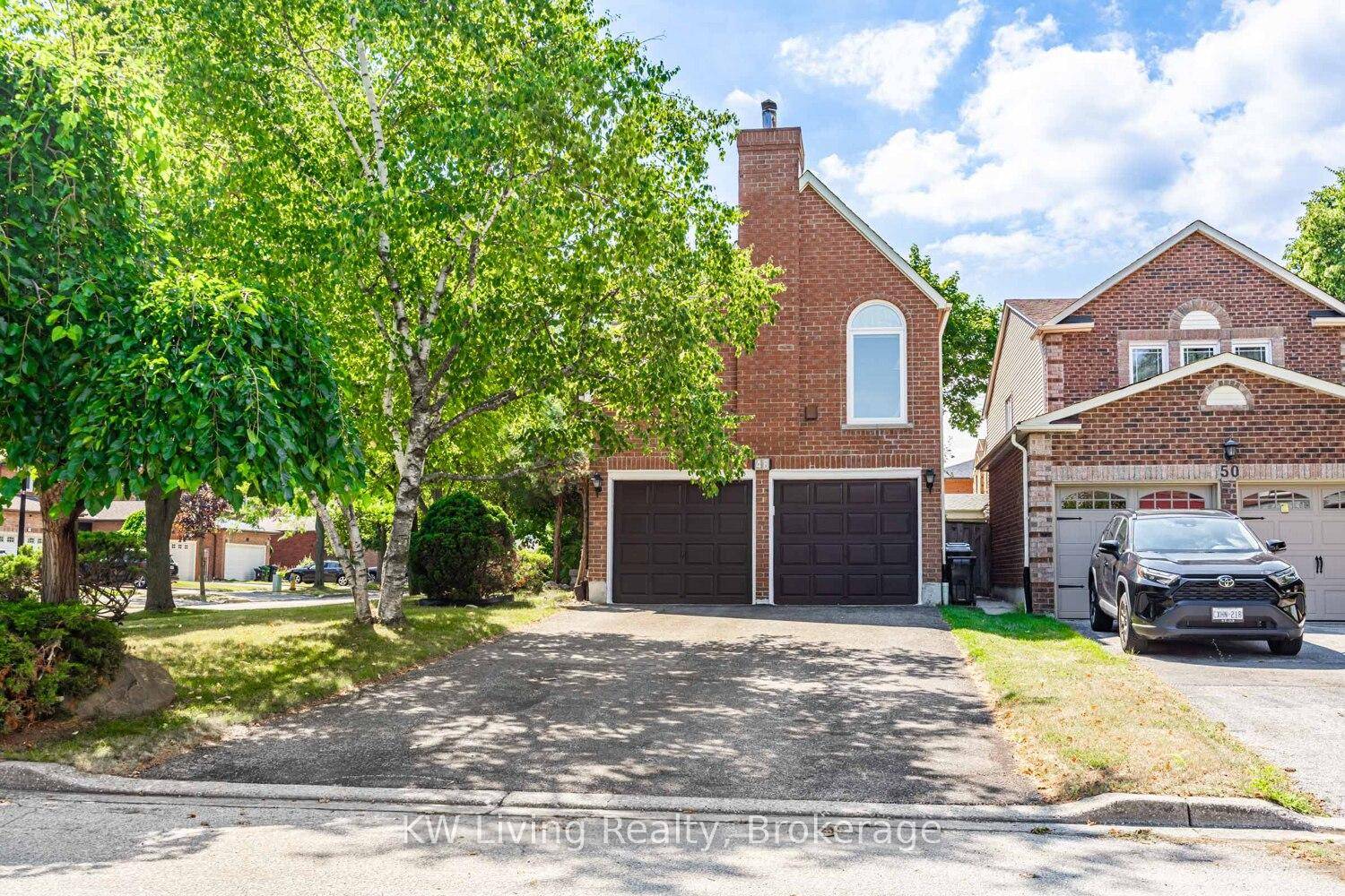 Detached, Corner Lot, Double Car Garage Home in the Desirable Steeles Community.