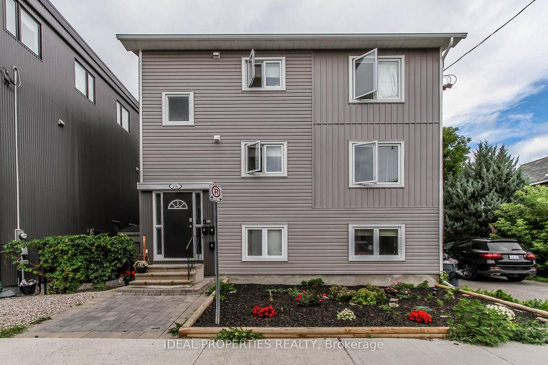 Welcome to Fully furnished, 2 bedroom, 1 bathroom apartment located in the heart of Hintonburg, one of Ottawa's most vibrant and sought after neighborhoods.