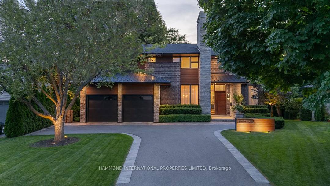 A rare offering in Etobicokes prestigious Princess Rosethorn community, 32 Totteridge Road pairs architectural sophistication with family friendly functionality.