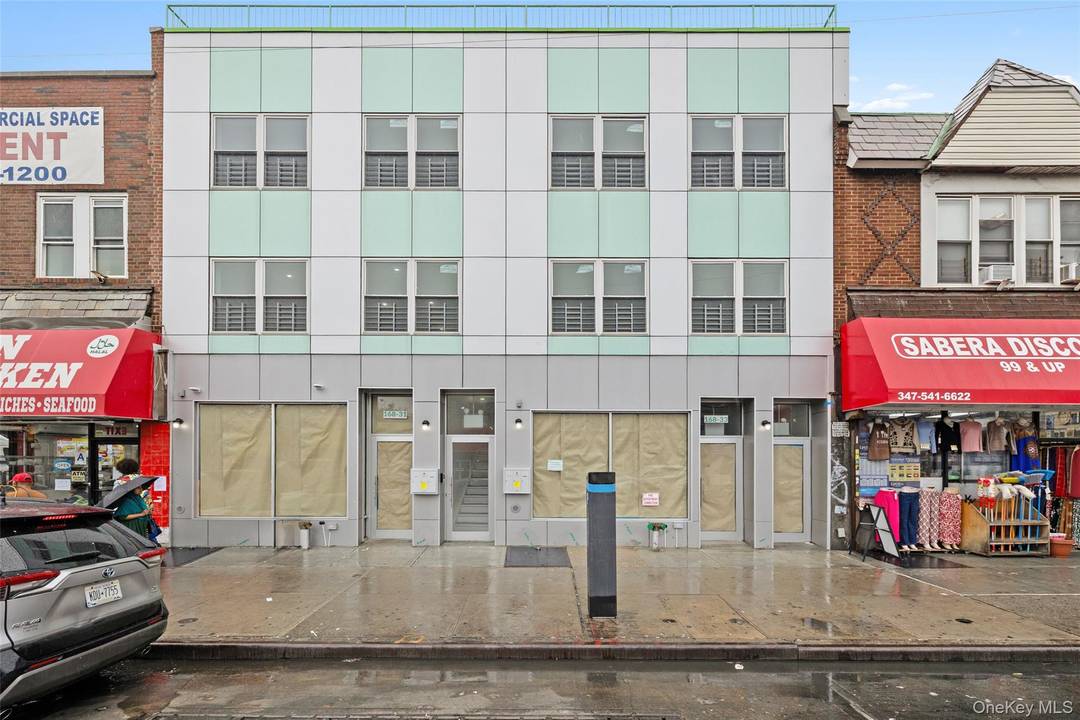 Brand New, Two Floors Townhouse Cherrywood Kitchen SS Deep Wide Sink, SS Appliances, Custom Full Baths, Gorgeous Vanities amp ; Fixtures amp ; Mirrors, Light Fixtures, Hi hats, Ceramic amp ...