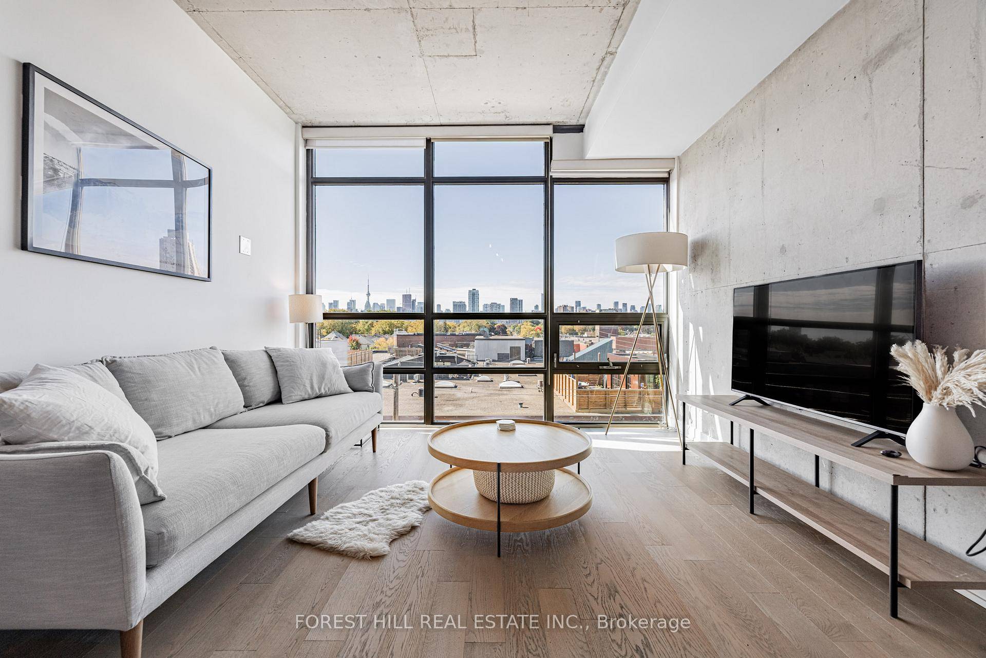 Experience incredible sunsets and UNOBSTRUCTED skyline views from this gorgeous one bedroom loft in Leslieville's sought after WorkLofts !