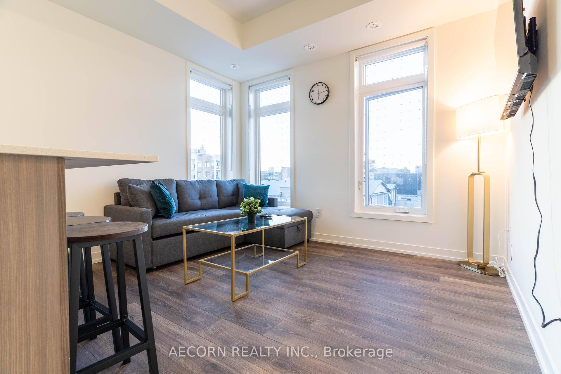 A brand new, well maintained 2 bedroom, 2 bathroom condo apartment is available for lease.