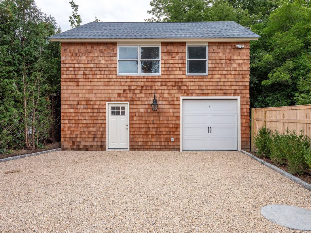 Elm Street Cottage B