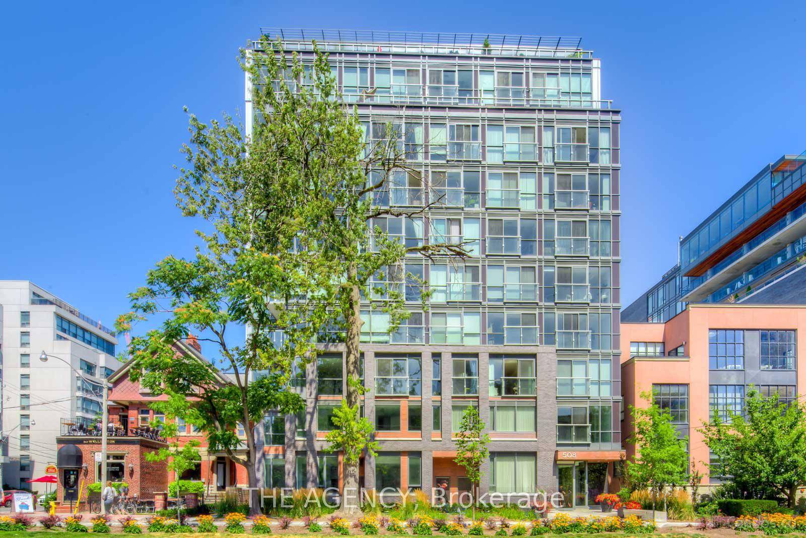 Welcome to Wellington. This rarely available, 1 bed, 1 bath at 508 Wellington Street is a little slice of serenity in the heart of our busy city.