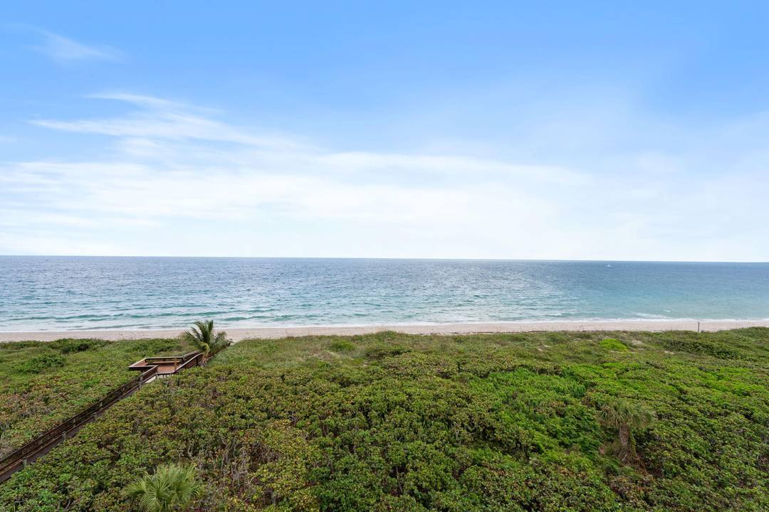 Comfy and inviting 2 bed, 2 bath 6th floor oceanfront condo unit on Hutchinson Island.