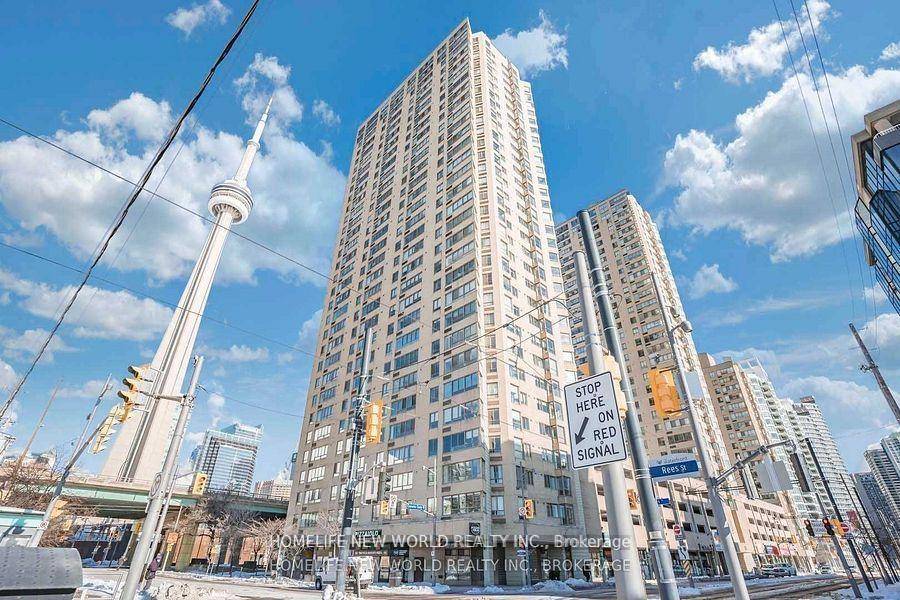 Beautiful amp ; Excellent Unobstructed South East Lake View Corner High Floor Unit !