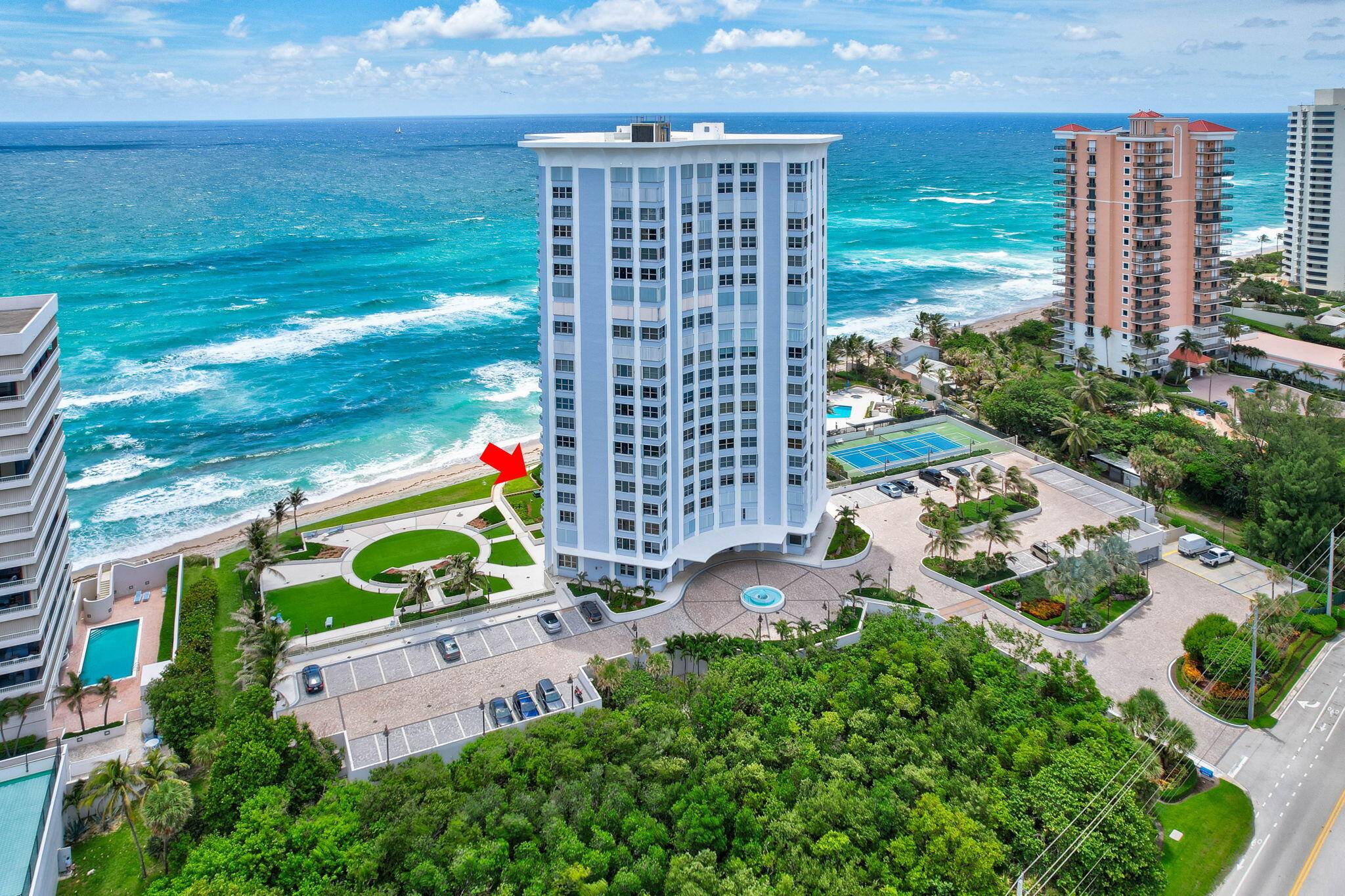 Motivated SELLER ! RARELY AVAILABLE FIRST FLOOR UNIT !