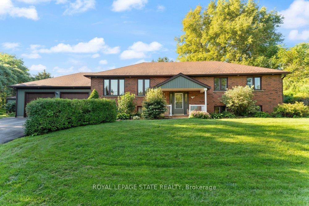 Immaculately kept and fully updated, don't hesitate to view this large raised bungalow in the town of Copetown, conveniently located to many amenities, including the Hwy 403 access.