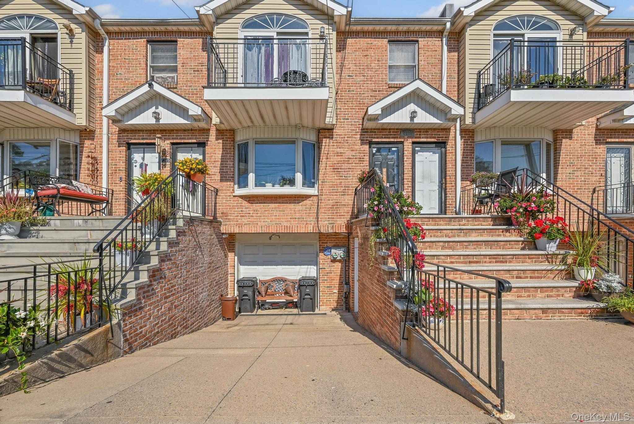 In the heart of Howard Beach !