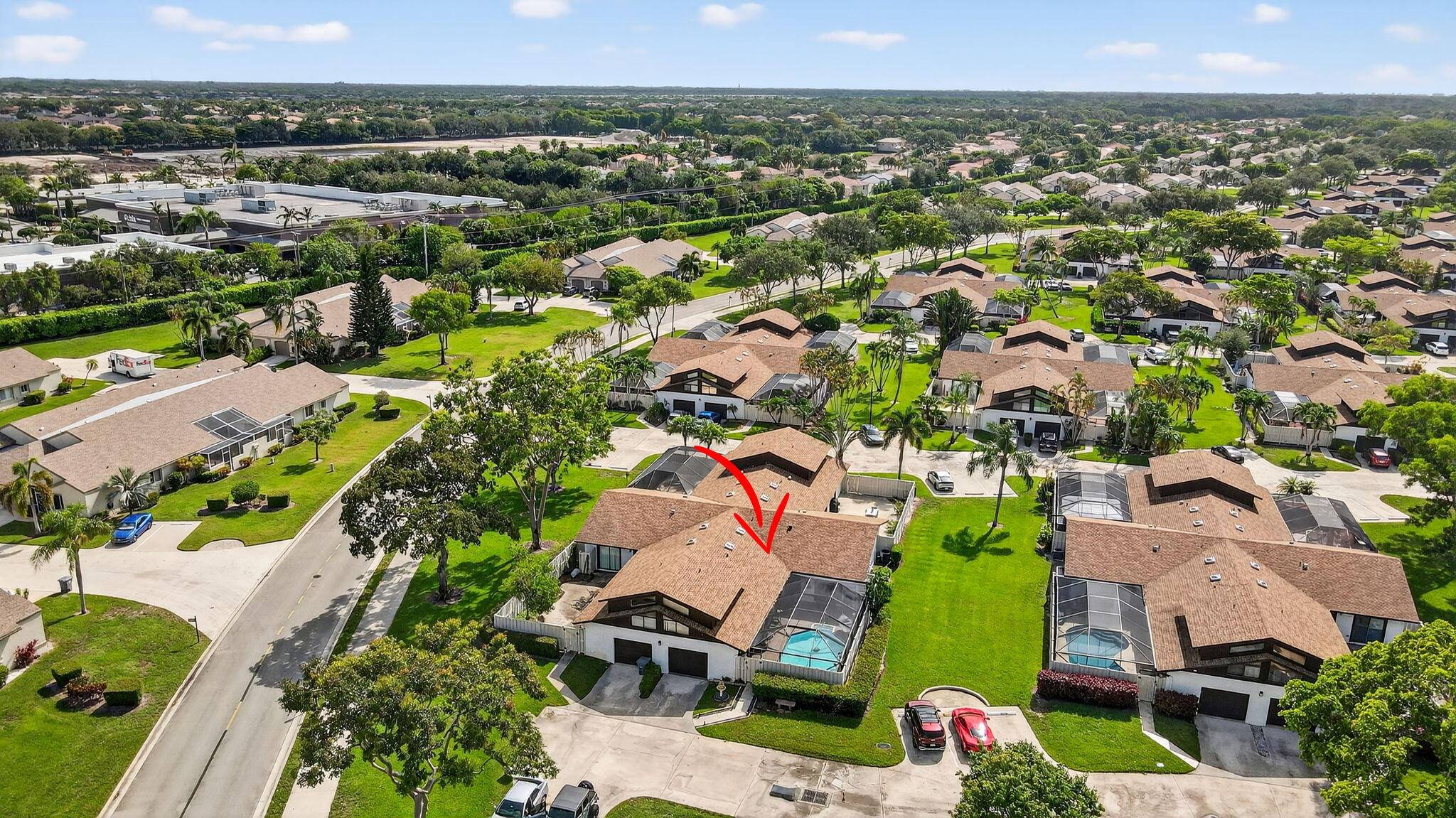 Gorgeous Townhouse with private pool in Boca Gardens Move in Ready !