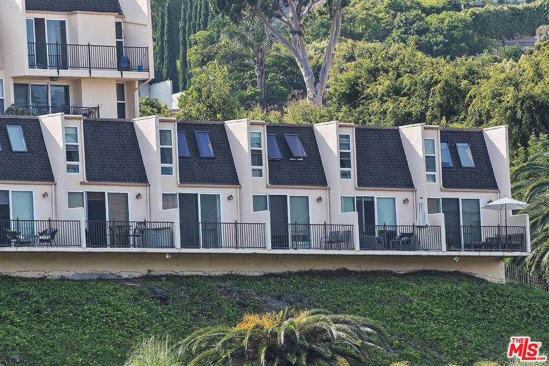 23901 Civic Center Way 2BR Malibu La