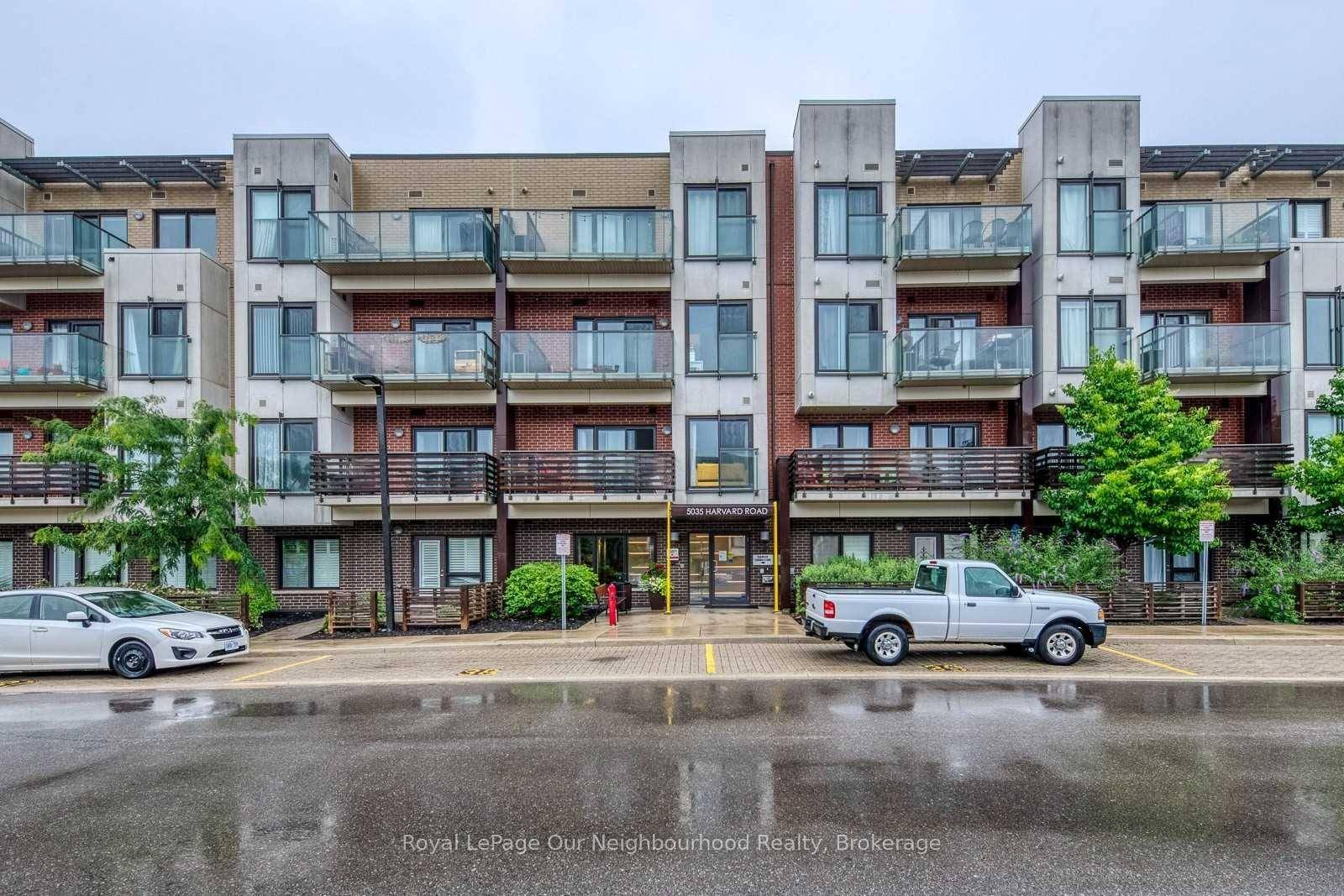 Welcome to this beautifully maintained ground floor 1 bedroom den condo in a boutique building offering the perfect balance of comfort, convenience, and extra space.