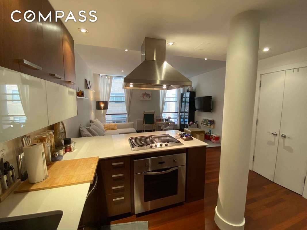 APPLICATION ACCEPTED A Wonderful Home, The Franklin Trust Tower is a Brooklyn Heights landmark Built in 1892.