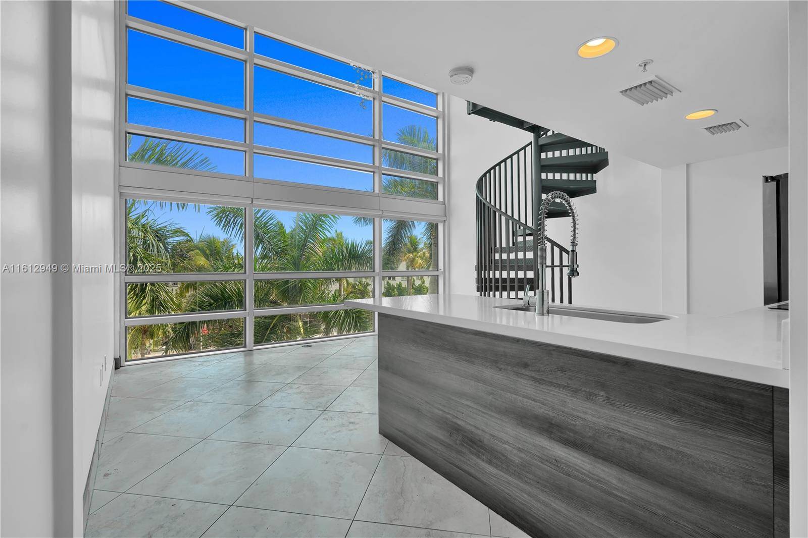 Meridian 5 is a newer boutique property with only 20 modern 2 story lofts.