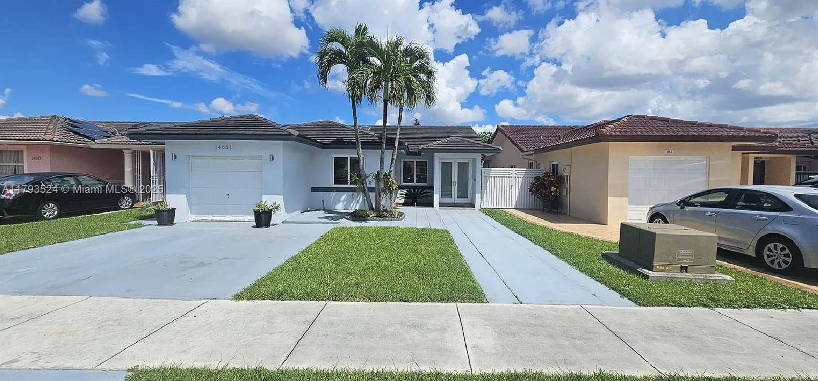 Beautiful single family home in the highly desirable area of Miami 33175 !