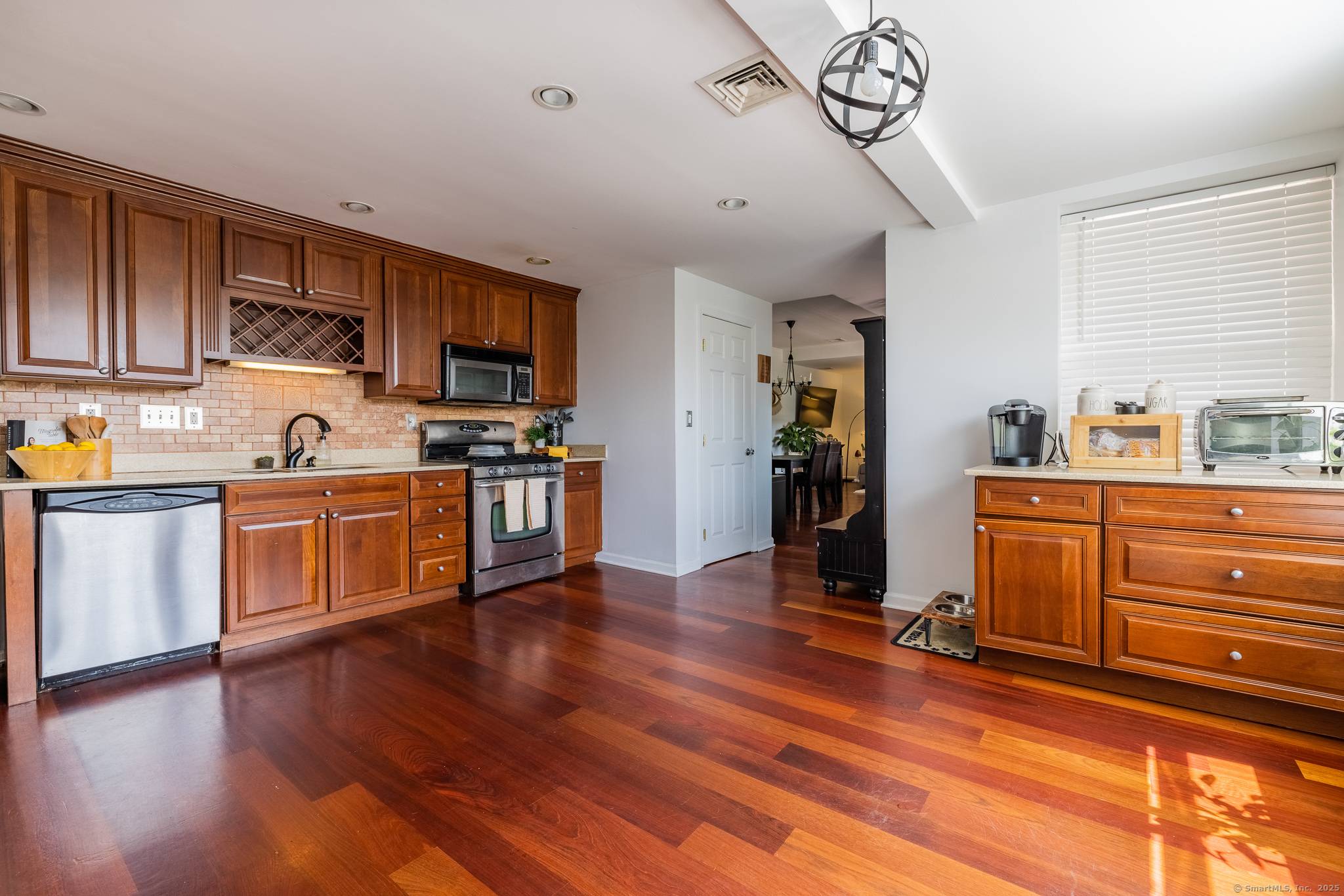 Investor opportunity Nestled on a quiet street in Fairfield's Tunxis Hill neighborhood, this spacious 4 bedroom residence offers comfort, convenience, and investment potential.