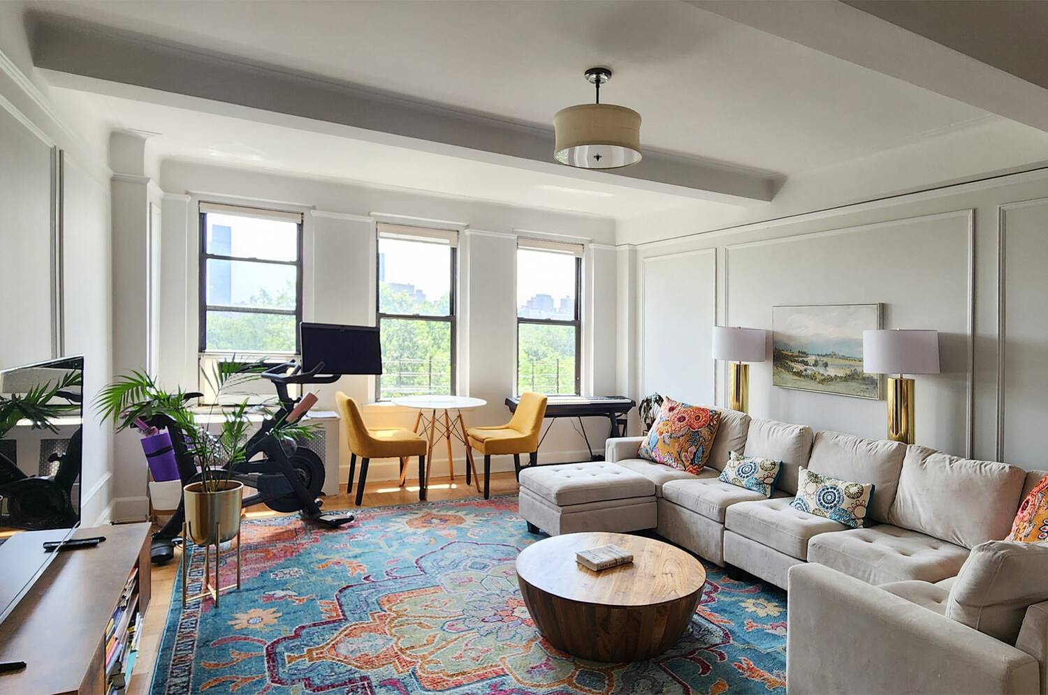 This sprawling sunny Classic 6 on Central Park West is ready for you to call it home.