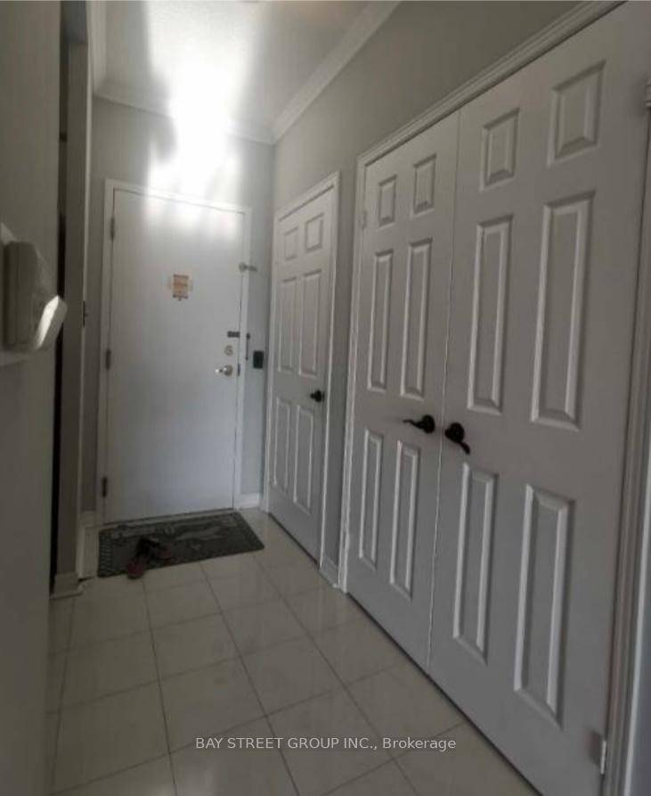 Client RemarksGorgeous Penthouse Unit With Beautiful West South View Rarely Available Featuring 9'Ceilings Open Functional Layout W 2 Bdrms amp ; 2 Full Bthrms Upgraded Kitchen W Granite Ctr Top ...