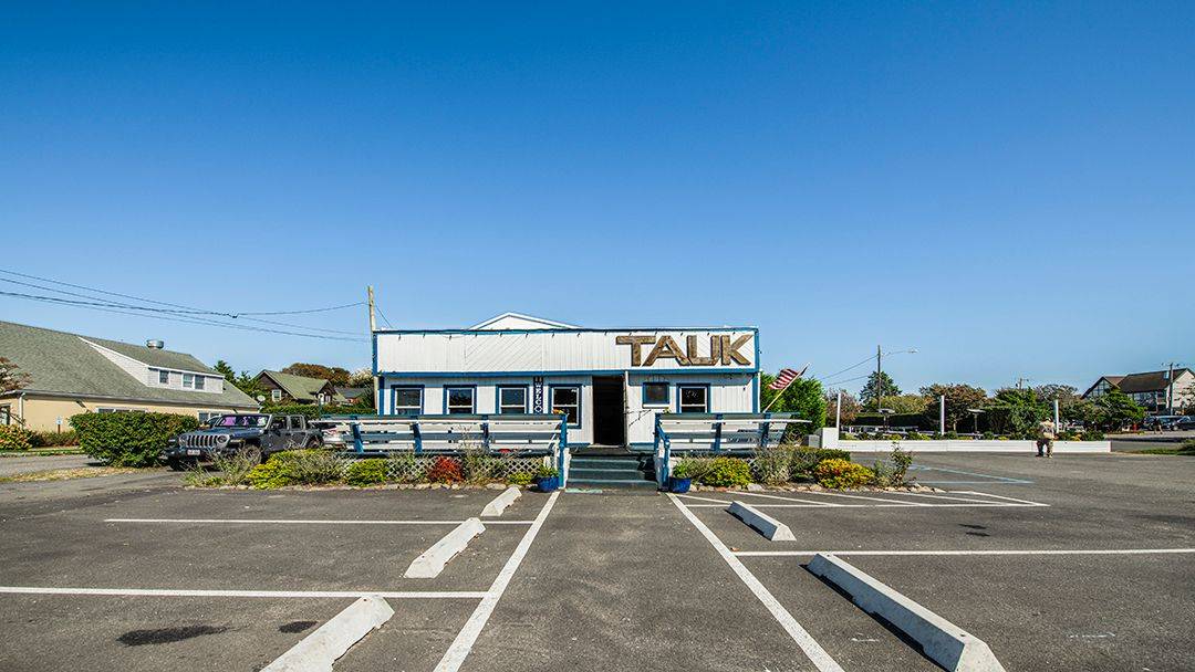 Montauk Restaurant For Sale