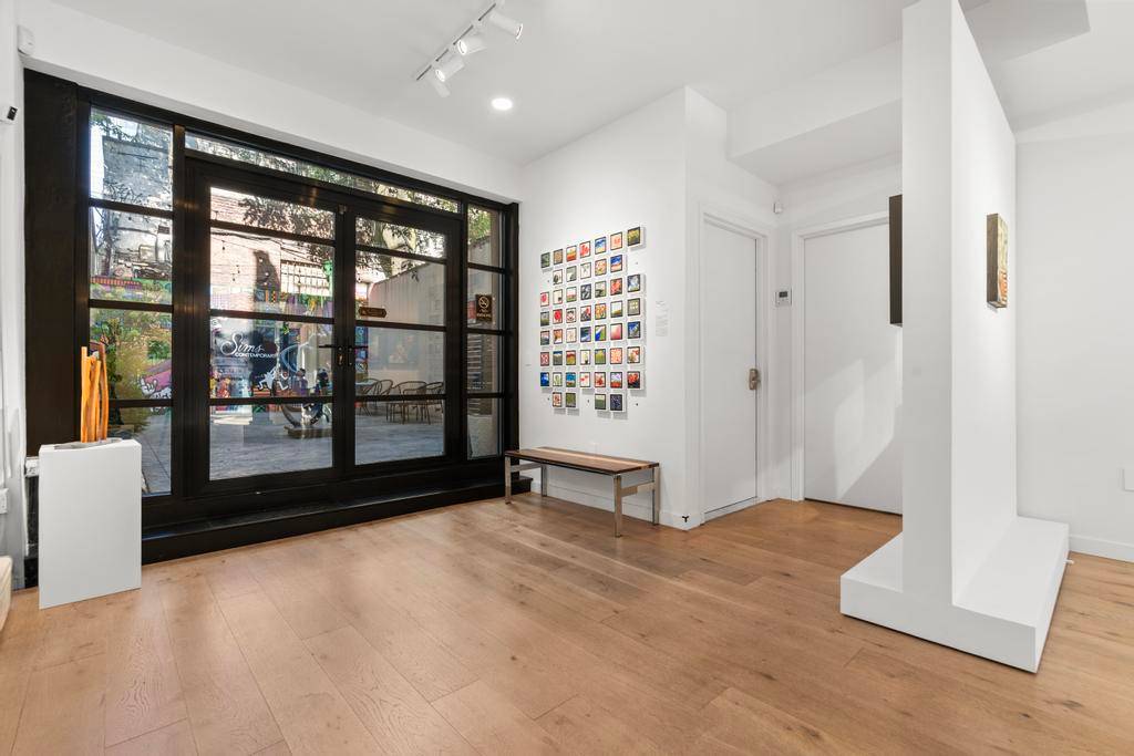 Entire Mixed Use Building for Sale Prime West Chelsea, Directly on the High Line A rare investment opportunity in prime West Chelsea s gallery district, this mixed use property offers ...