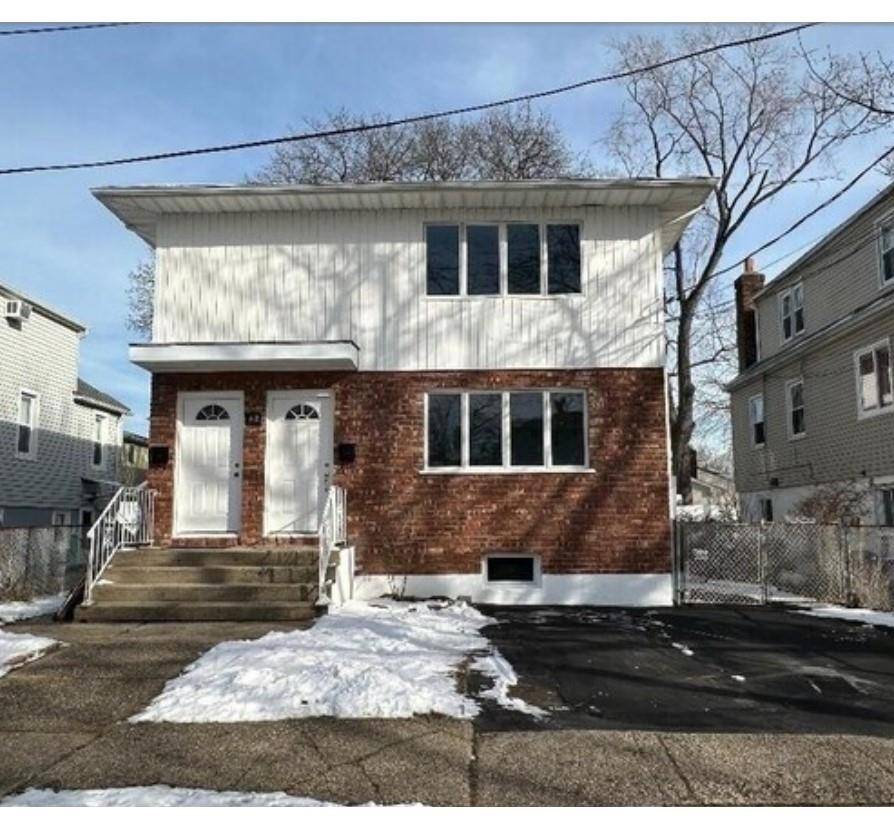 Beautifully updated 3 Bedroom 1 Bath for rent In desirable Port Washington area, This move in ready first floor apartment features hardwood floors, open floor plan with updated kitchen with ...