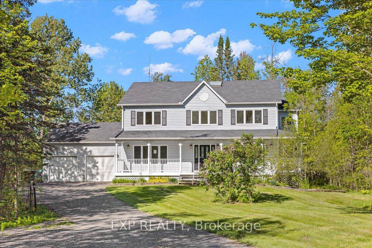 Looking for peace, privacy, and the charm of country living without sacrificing convenience ?