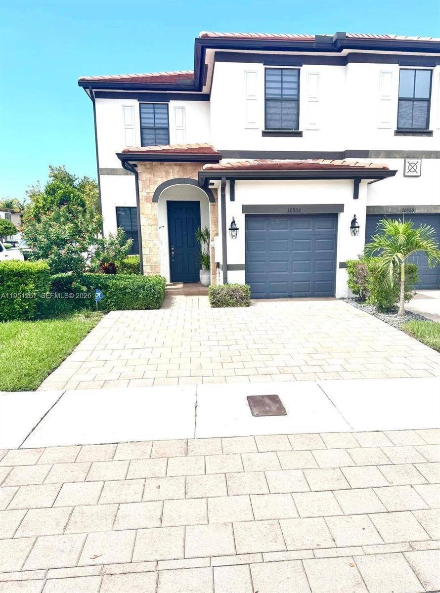 JUST REDUCED ! SELLER MOTIVATED RELOCATING OUT OF STATE !