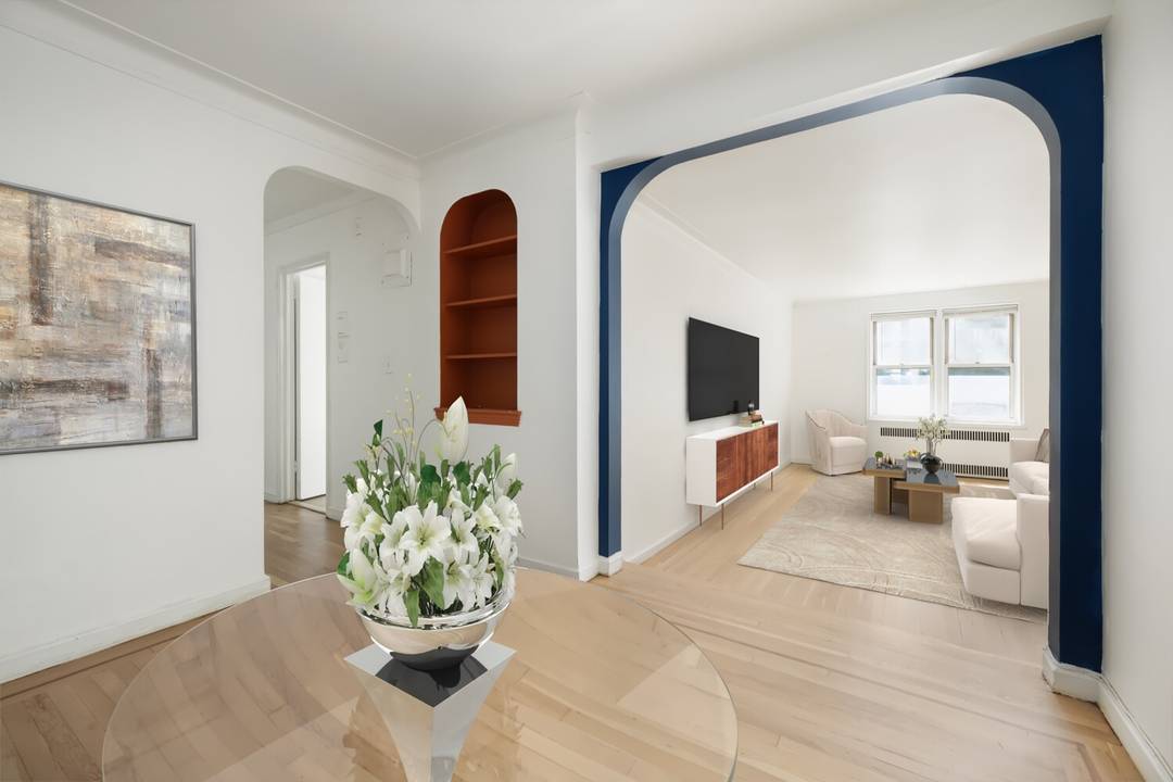 Large Renovated One Bedroom in the Heart of Hell's Kitchen Welcome to this spacious and beautifully renovated one bedroom home in a prime Hell's Kitchen Midtown West location.