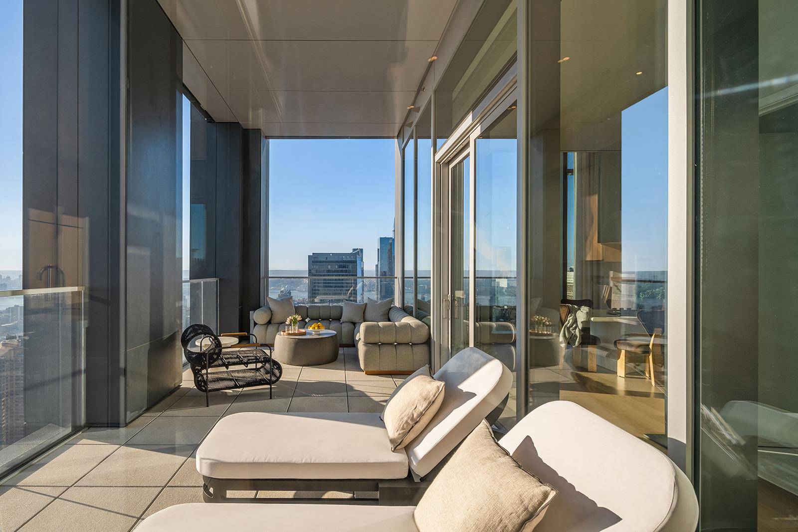 In the heart of NoMad, where the energy of downtown meets the elegance of uptown, 277 Fifth Avenue unites Sky and Earth.