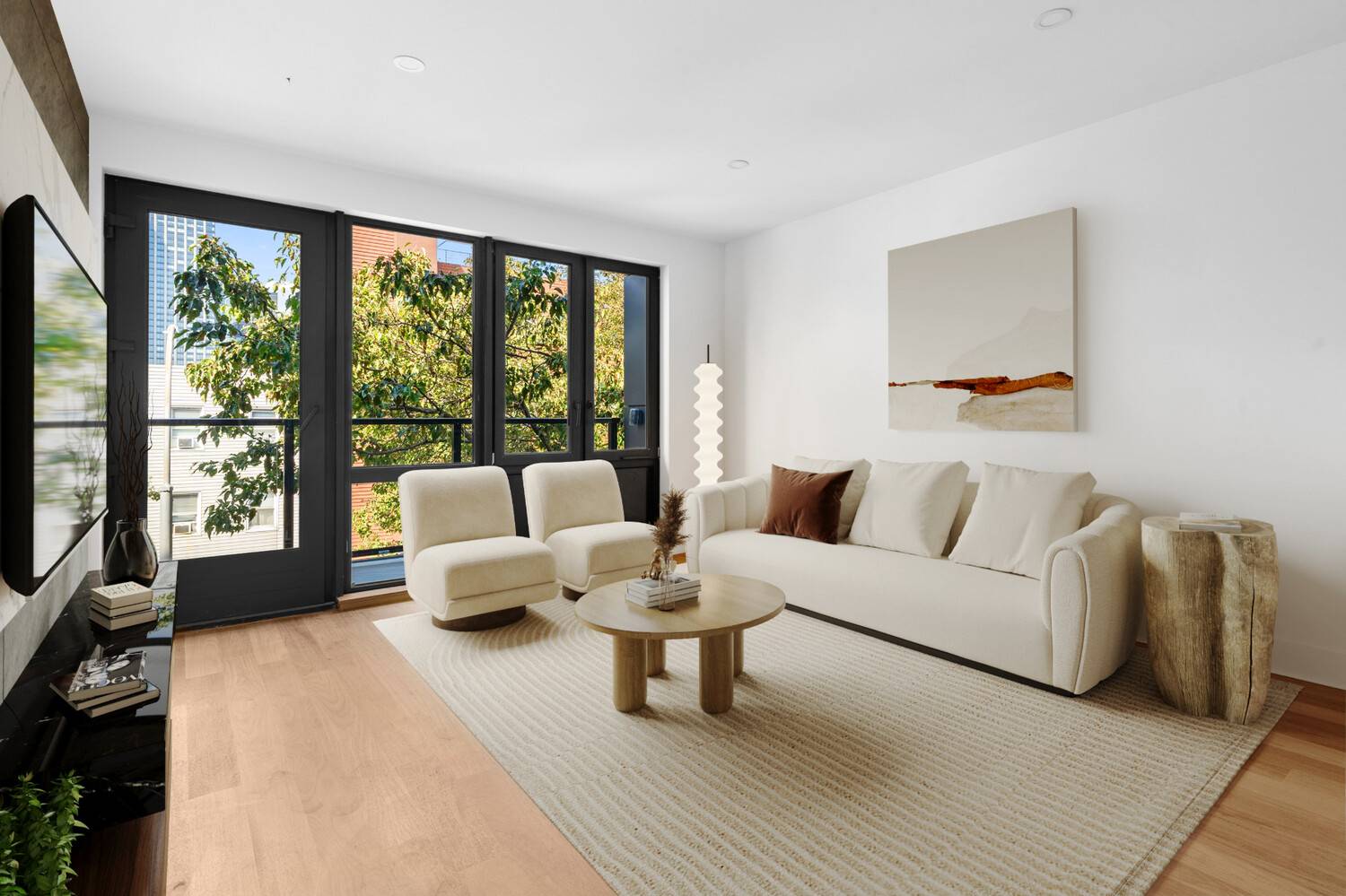 Residence 5J Intimate Interiors, Exceptional Outdoor Living Perched atop 36 India Street, Residence 5J is a two bedroom, two bath home that balances efficient design with extraordinary private outdoor space.