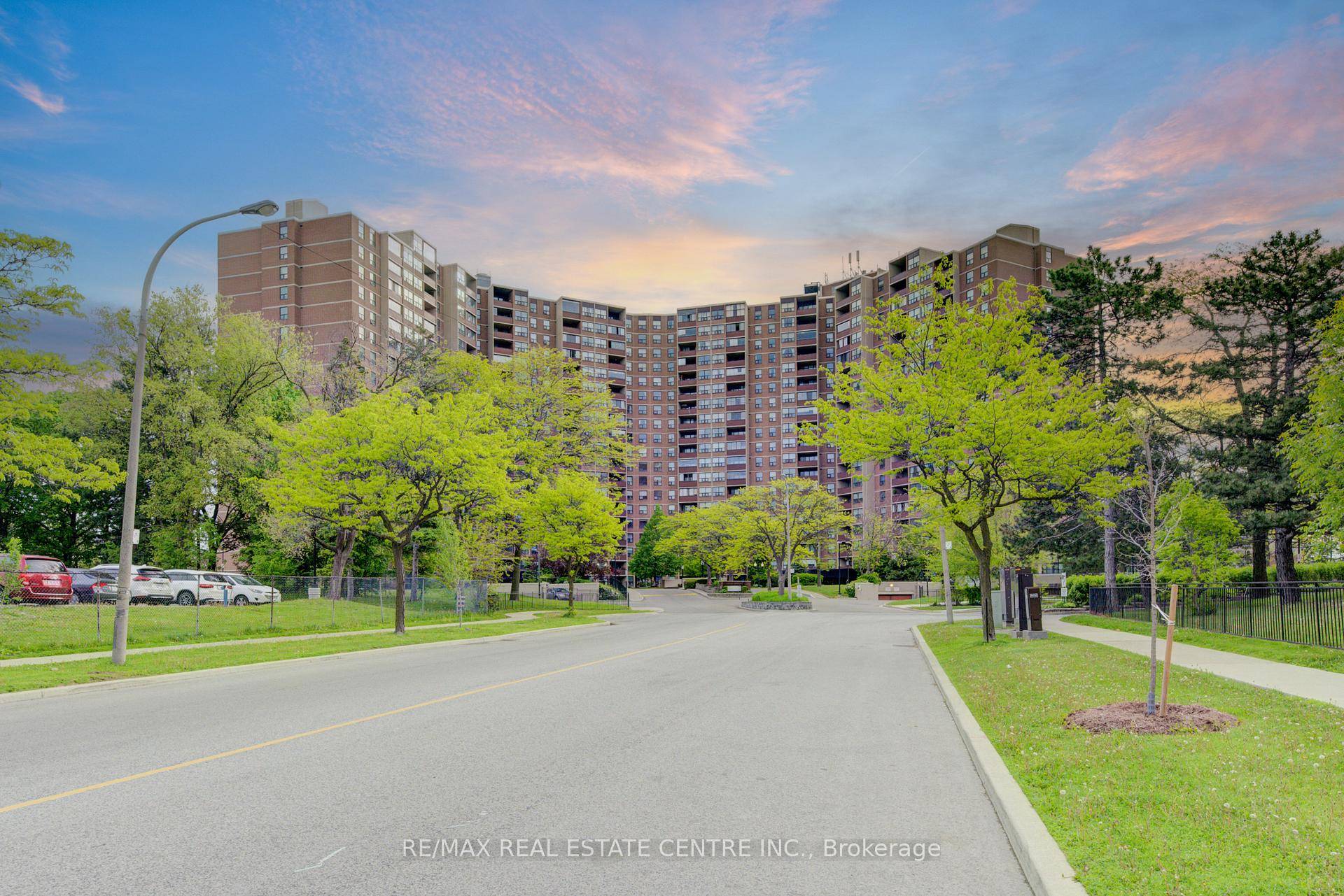 Looking for a spacious and economical 2 bedroom 2 bathroom condo close to everything !