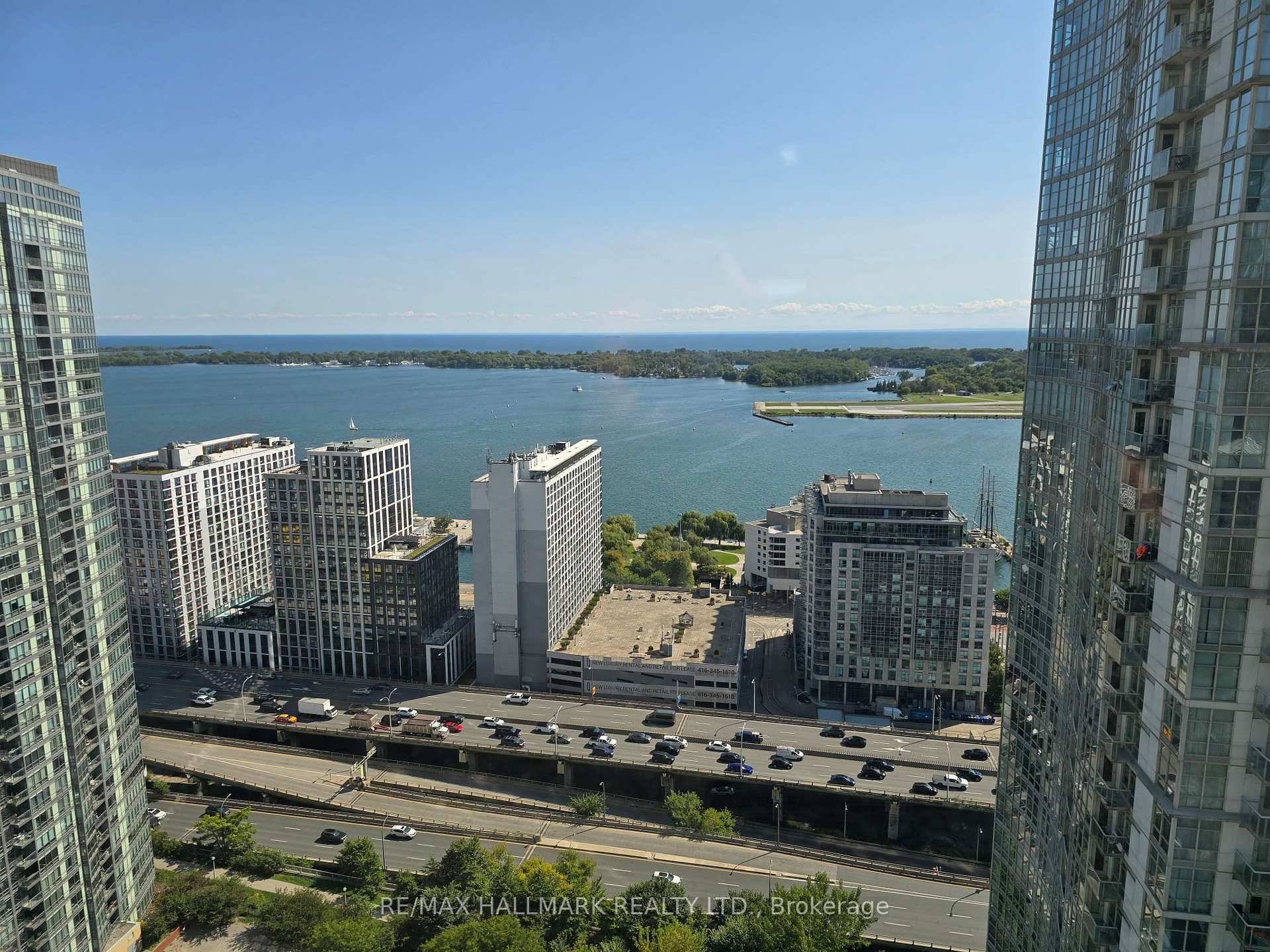 Welcome To Harbourview Estates, Luxury Living In Downtown Toronto !