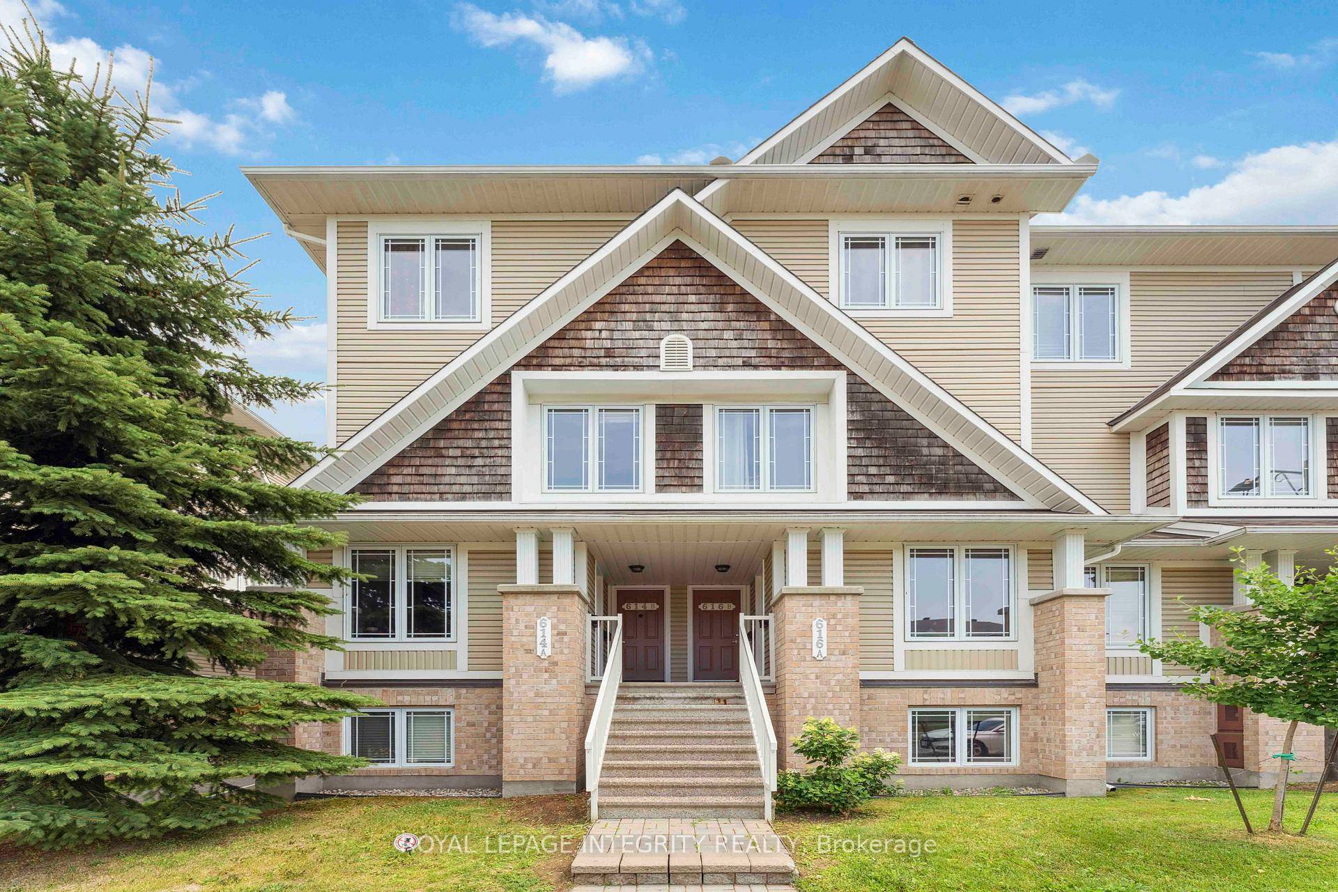 Beautifully Renovated 2 Bedroom, 3 Bathroom Lower Unit in Prime Location.