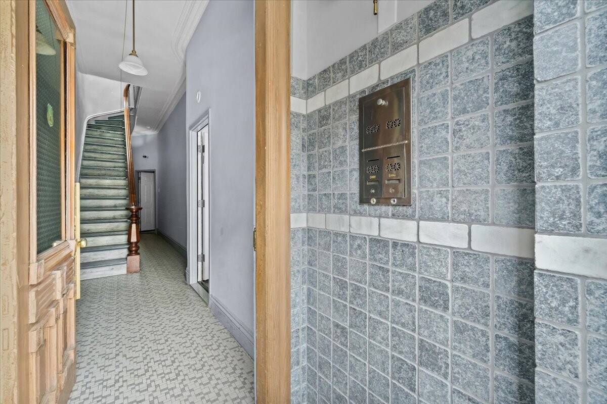 873 Grand Street Prime Williamsburg Two Family with R7A C2 4 Zoning Positioned along Williamsburg's vibrant Grand Street corridor, 873 Grand Street presents a prime opportunity for investors and developers ...
