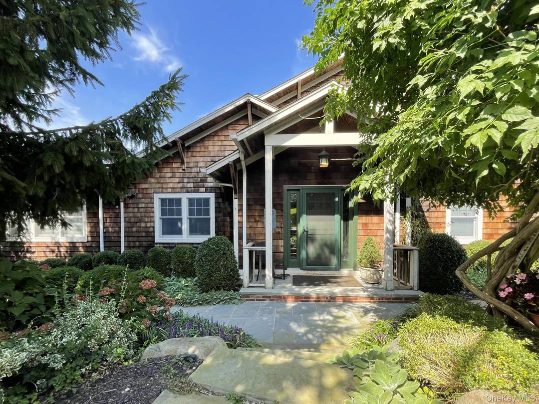 Huntington Bay Rental with Seasonal Water Views !