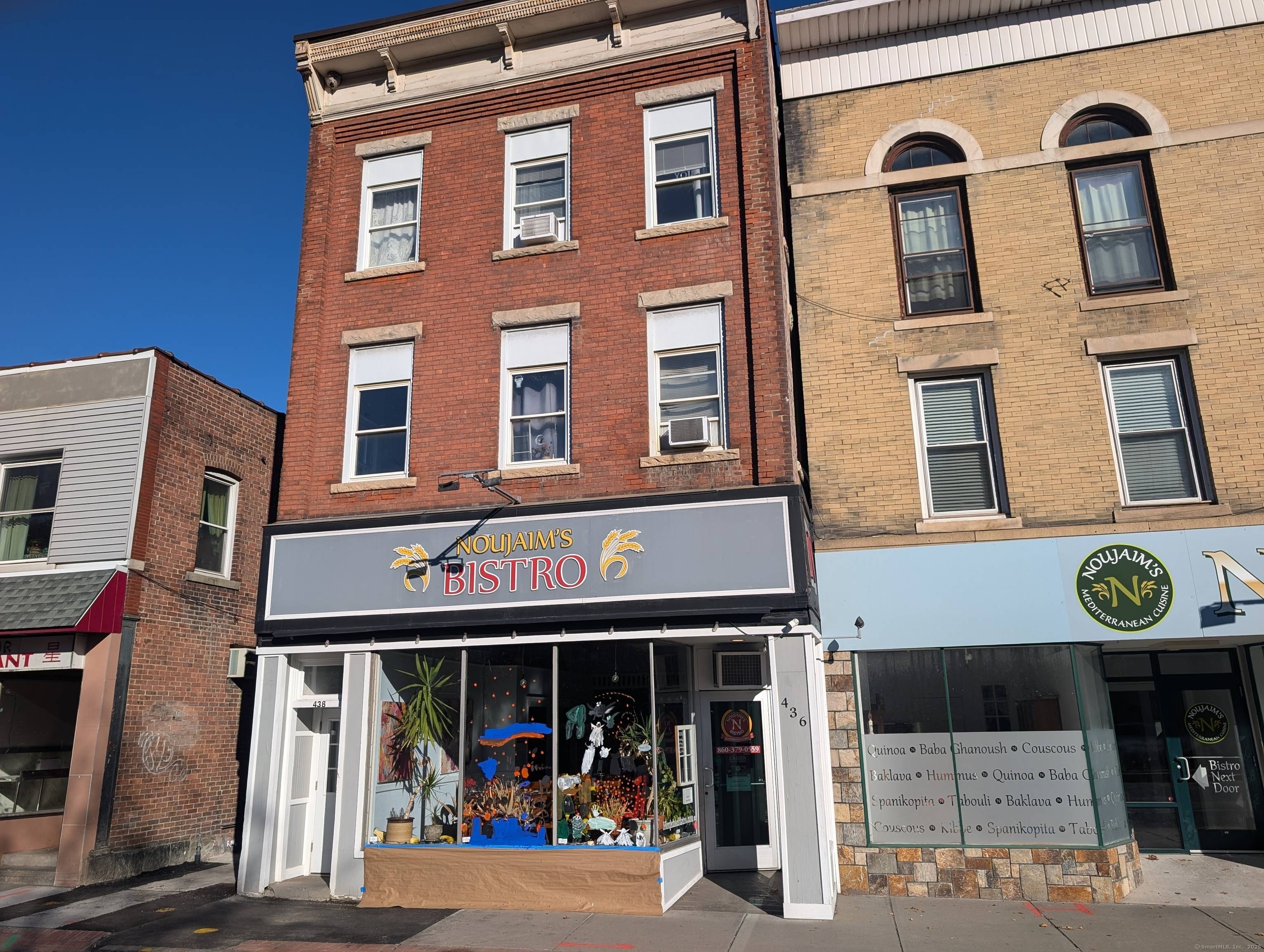 One of a Kind opportunity with 4 apartments plus a turnkey, award winning restaurant in the heart of Litchfield County, perfectly situated in a high traffic location.